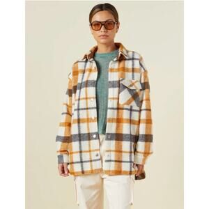 Monrow Plaid Shacket in BLACK/NAT/CAMEL